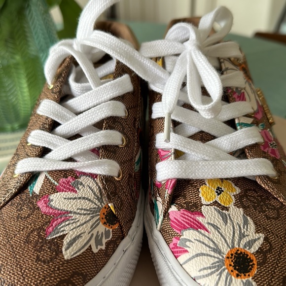 Guess sneakers 8,5 - Picture 4 of 11
